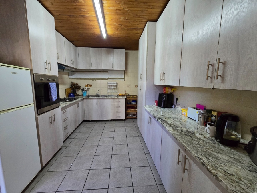 4 Bedroom Property for Sale in Potchefstroom South North West